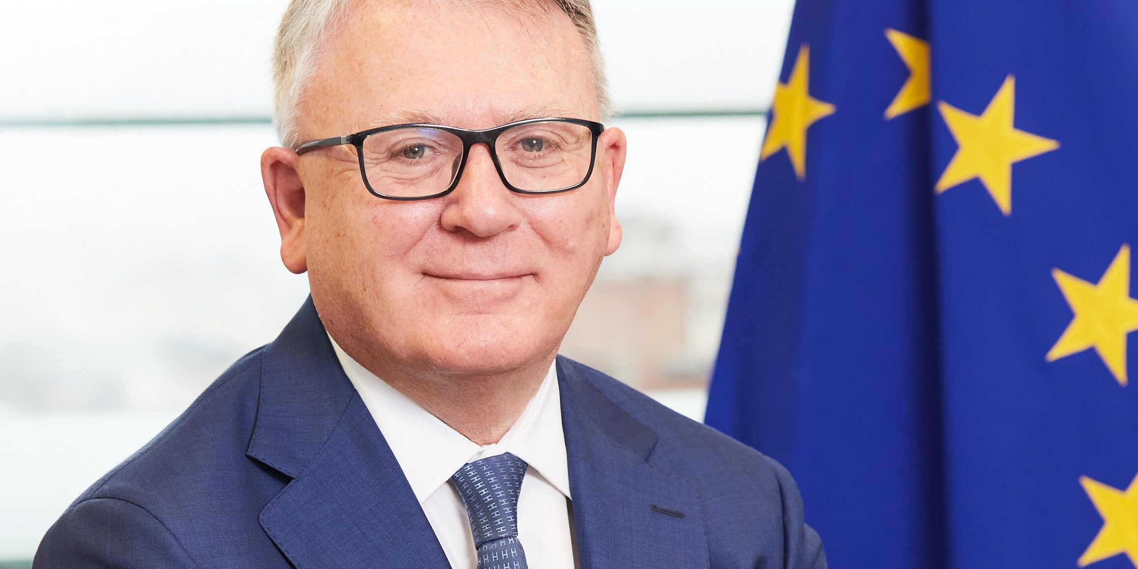 Δήλωση του Επιτρόπου Σμιτ ενόψει της Eργατικής Πρωτομαγιάς