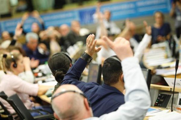 Η Επιτροπή αναζητά απόψεις σχετικά με την παρακολούθηση και τον έλεγχο των πρόδρομων ουσιών των ναρκωτικών