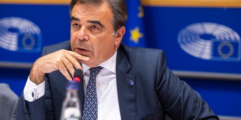 Επίσκεψη του Αντιπροέδρου Σχοινά στη Χώρα των Βάσκων για συζητήσεις σχετικά με τη στήριξη της βιομηχανίας, καινοτομίας, κυβερνοασφάλειας, δεξιοτήτων και αθλητισμού