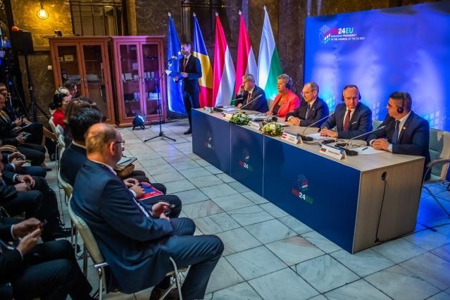 Η Επίτροπος Γιούανσον συμμετείχε στη διάσκεψη της Βουδαπέστης για την ενίσχυση της αποτελεσματικότητας των επιστροφών