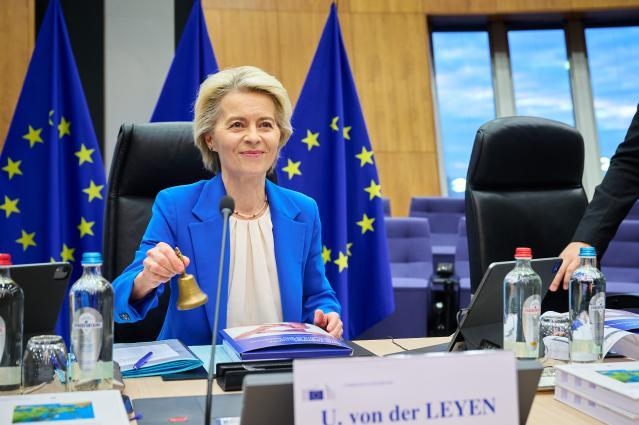 Η Ευρωπαϊκή Επιτροπή εγκρίνει εντολή για την έναρξη διαπραγματεύσεων επί της αναθεώρησης της διοργανικής συμφωνίας-πλαισίου με το Ευρωπαϊκό Κοινοβούλιο