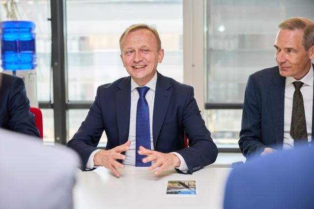 Ο Επίτροπος Σεράφιν κάνει τον «Γύρο της Ευρώπης» και επισκέπτεται την Ελλάδα